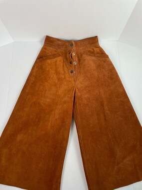 VTG 70s High Waisted Genuine Suede Leather Culottes Cognac Brown Wide Leg Pants